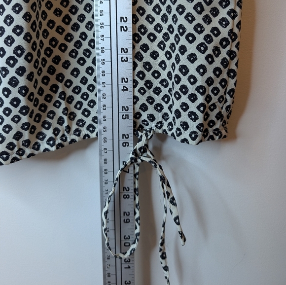 LOFT Ann Taylor Large Women's Sleeveless Patterned Black Taupe Tie Top Blouse - Picture 8 of 8